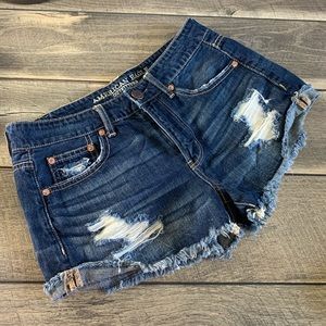 WOMENS AMERICAN EAGLE SIZE 2 SHORTS
